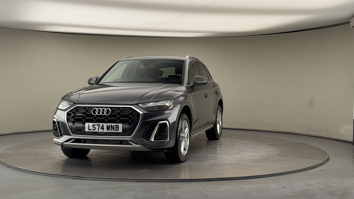 More views of Audi Q5