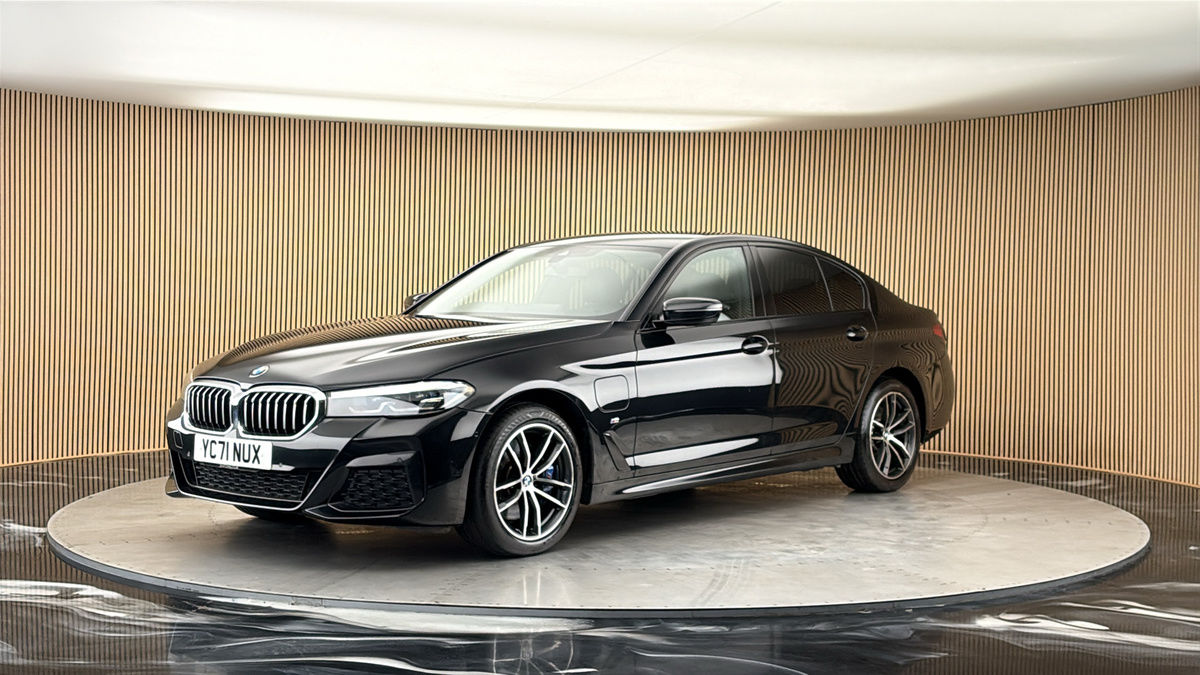 BMW 5 Series Image 20
