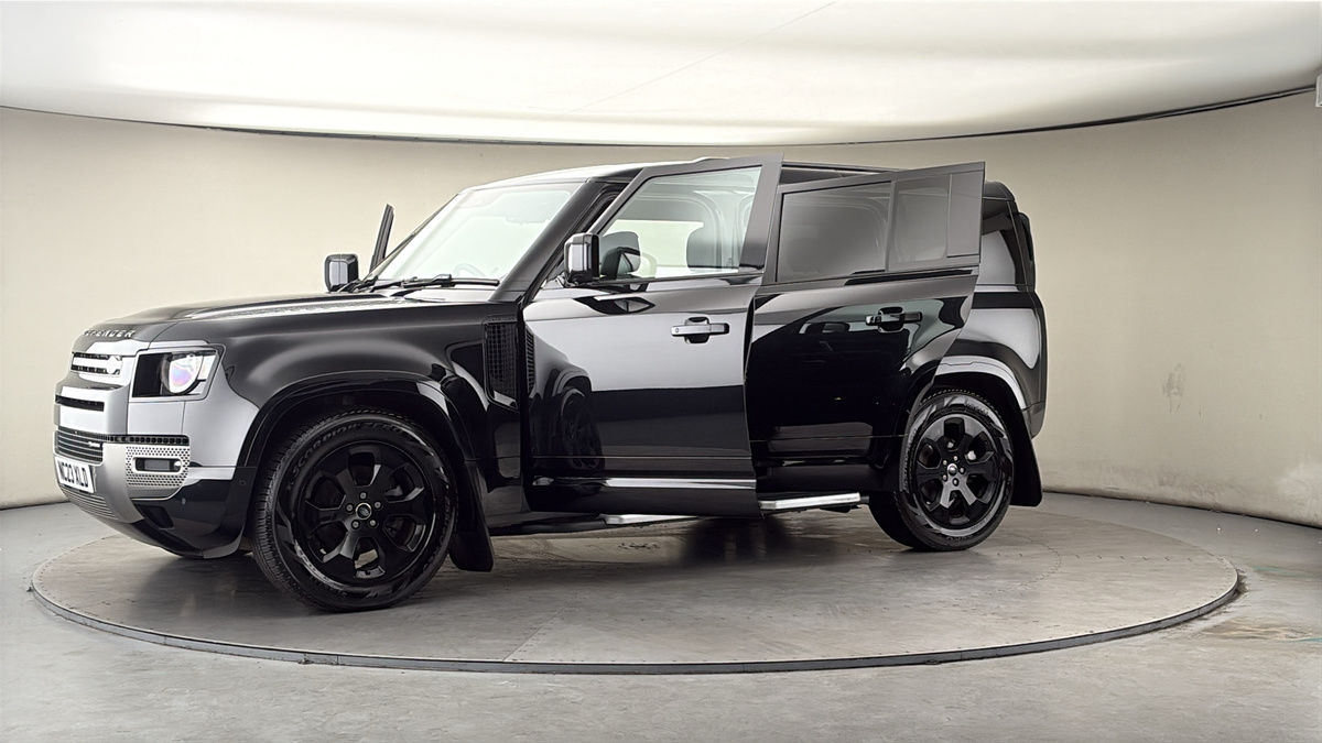 More views of Land Rover Defender 110