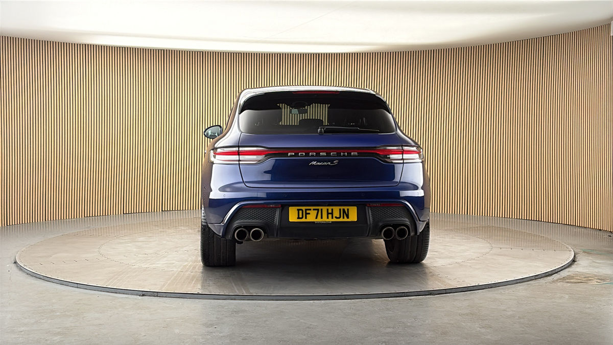 More views of Porsche Macan