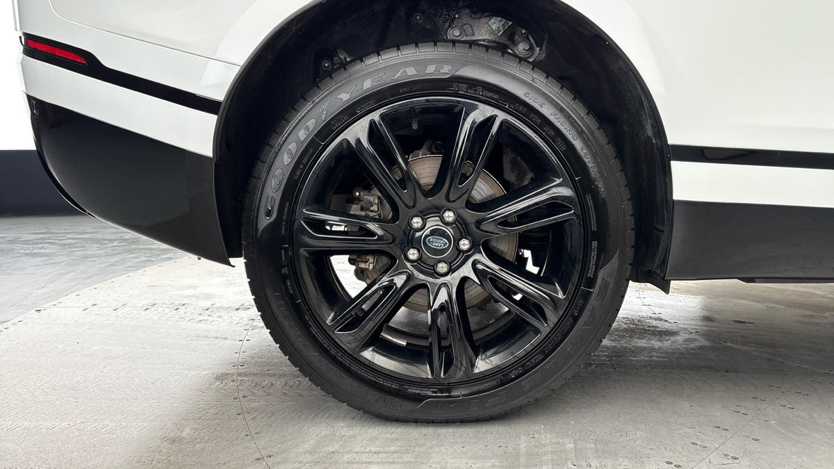 Land Rover Range Rover Velar Image 10