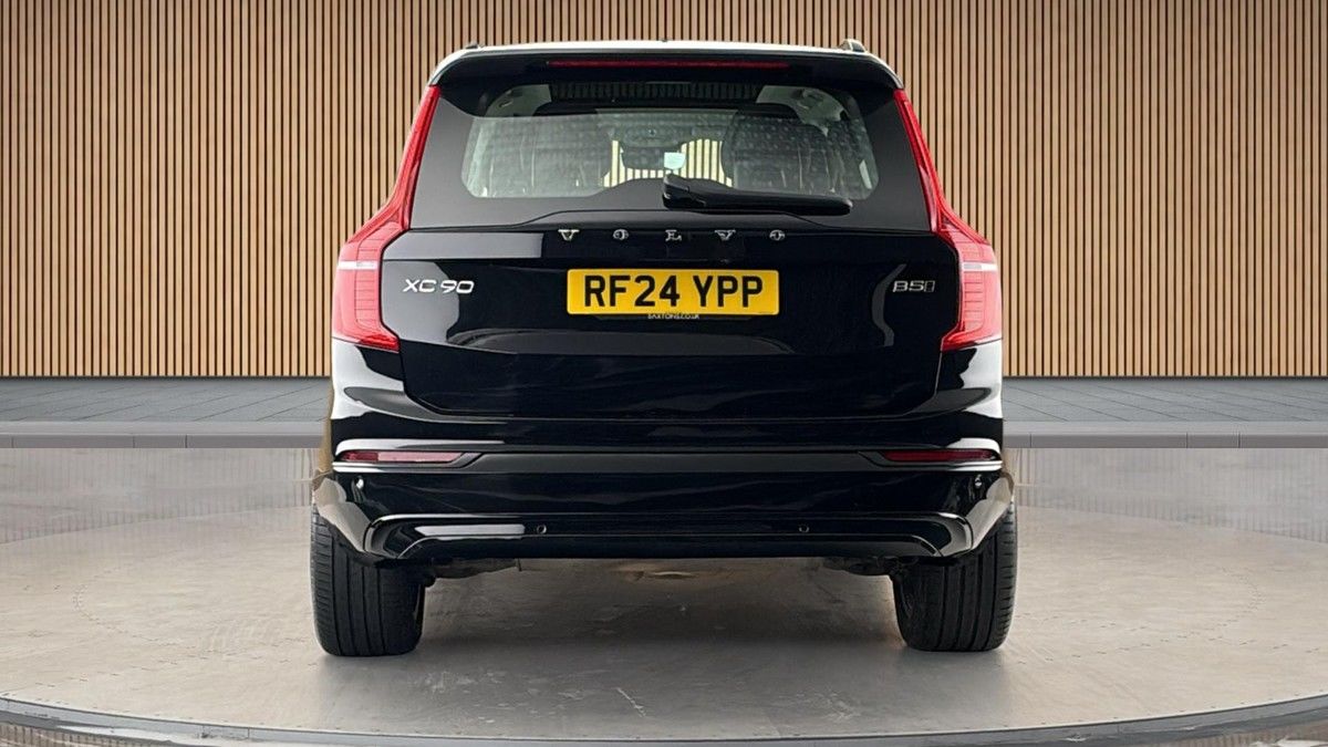 Volvo XC90 Image 4
