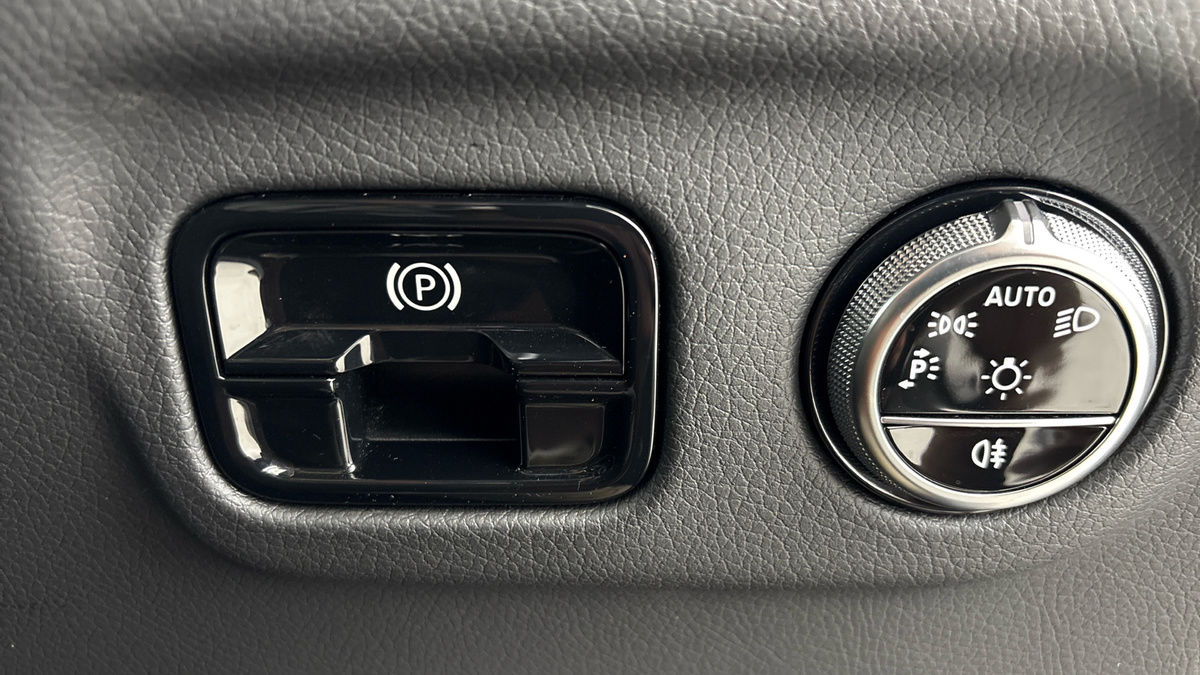 Mercedes-Benz EQE Image 27