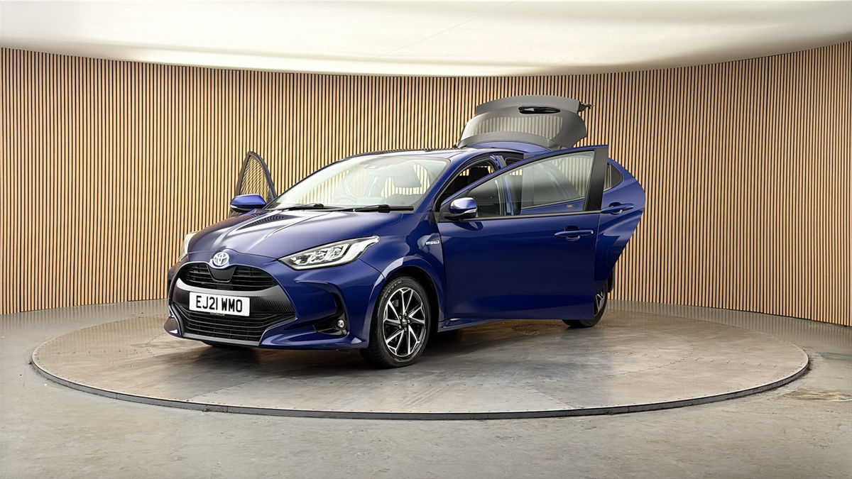 More views of Toyota Yaris