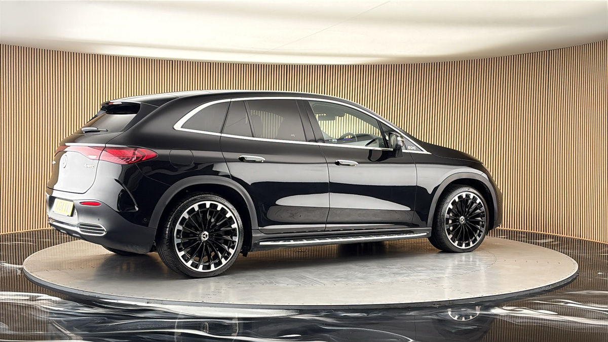 More views of Mercedes-Benz EQE