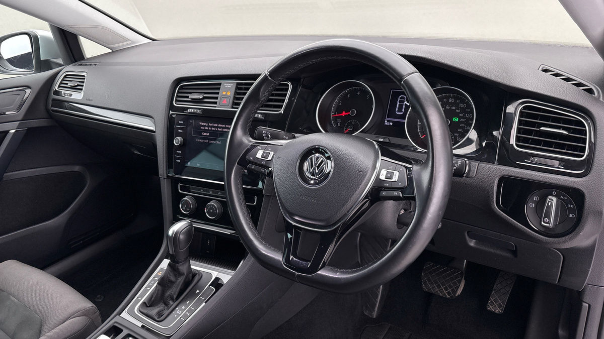 Volkswagen Golf Image 5