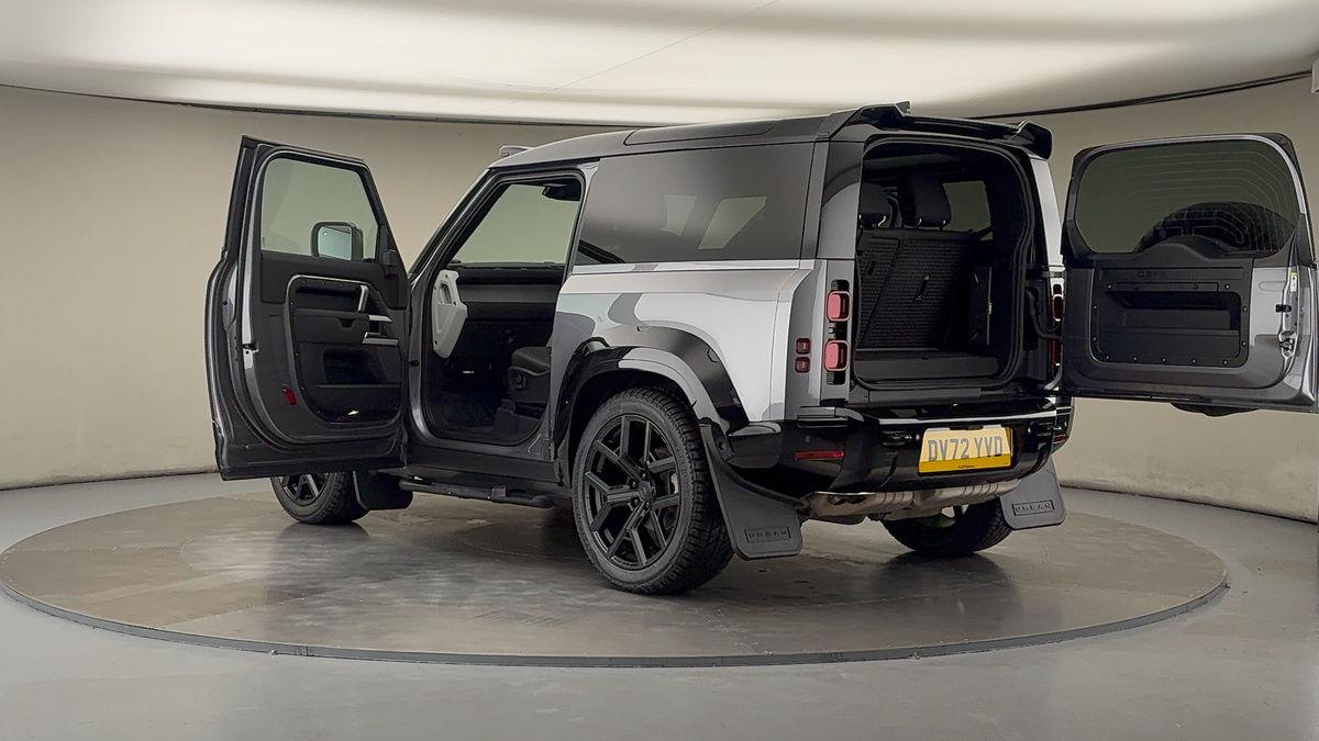 More views of Land Rover Defender 90