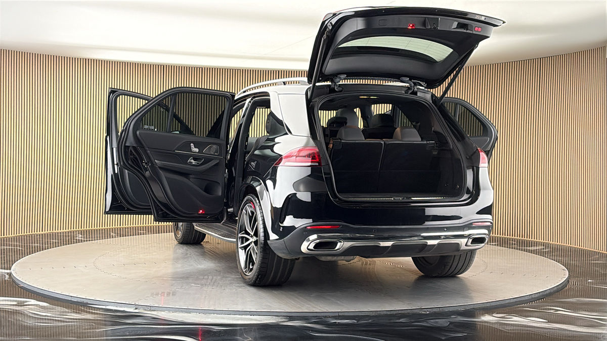 More views of Mercedes-Benz GLE