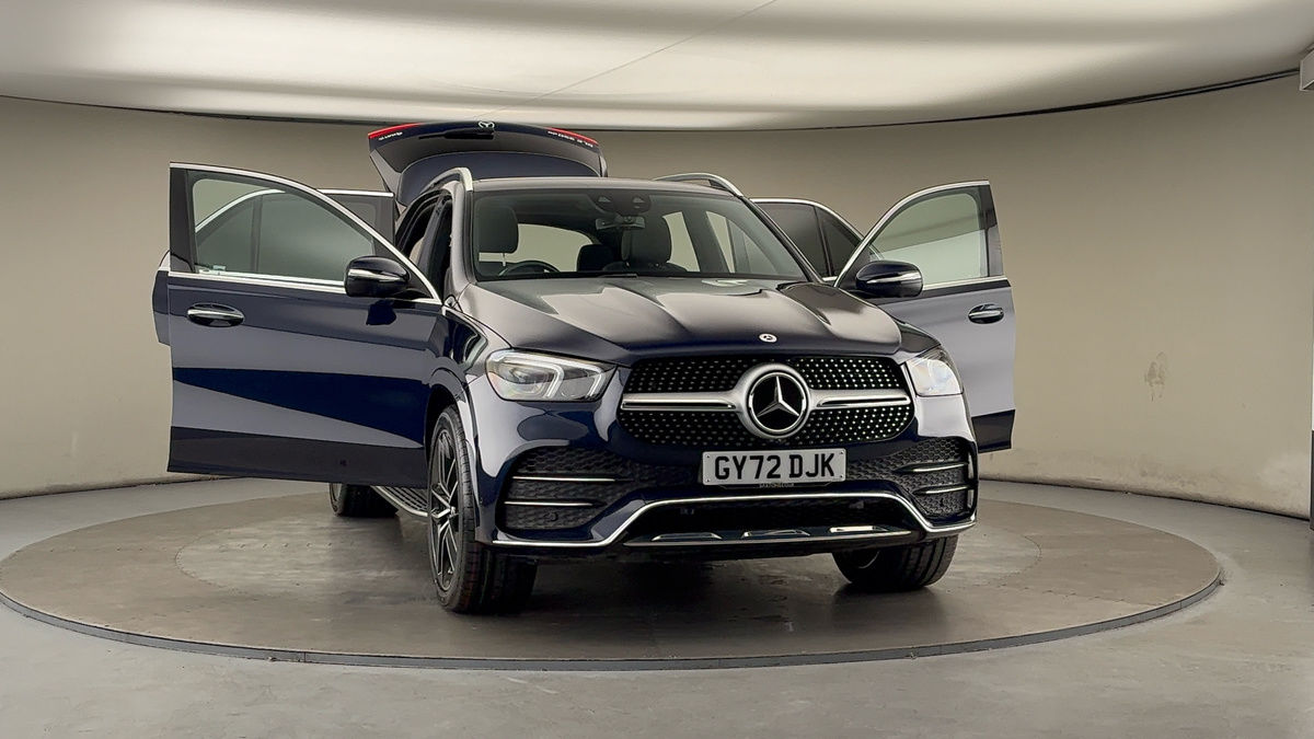 More views of Mercedes-Benz GLE