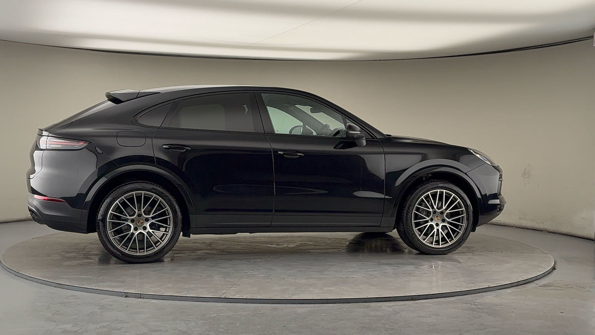 More views of Porsche Cayenne