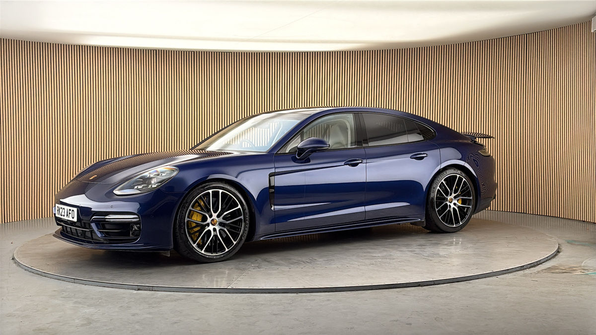 More views of Porsche Panamera