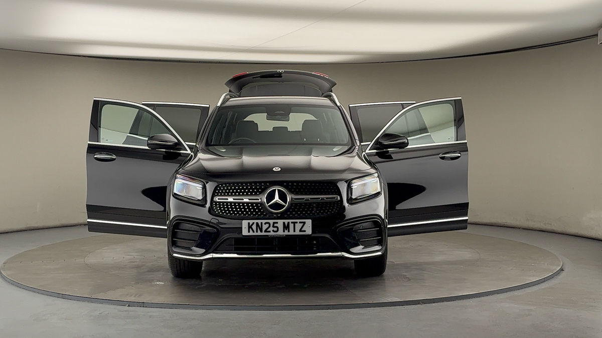 More views of Mercedes-Benz GLB