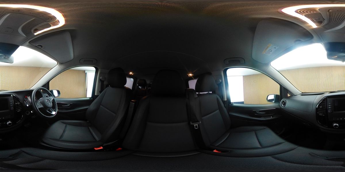 More views of Mercedes-Benz Vito