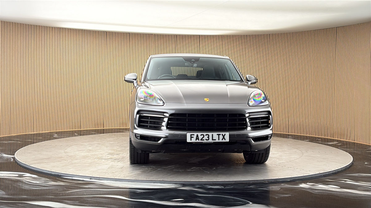More views of Porsche Cayenne