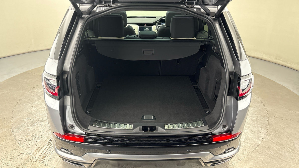 Land Rover Discovery Sport Image 11