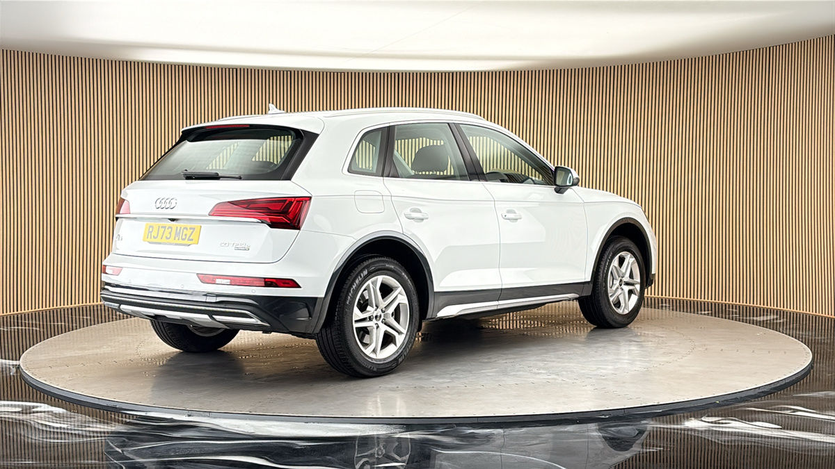 Audi Q5 Image 21