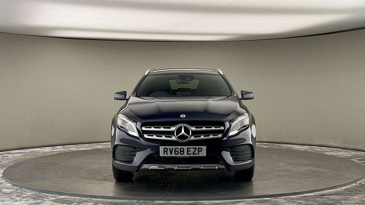 Mercedes-Benz GLA Image 3