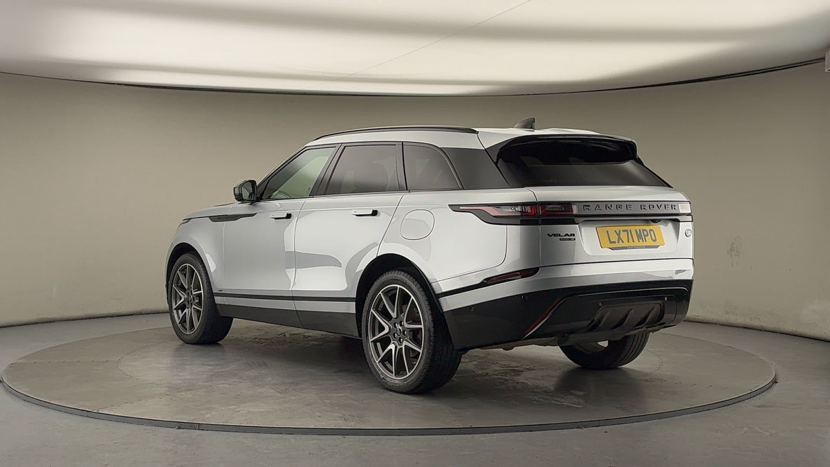 Land Rover Range Rover Velar Image 2