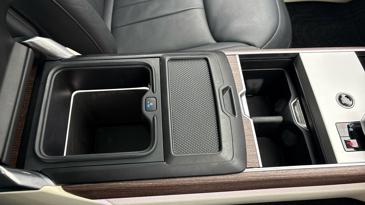 Land Rover Range Rover Image 34