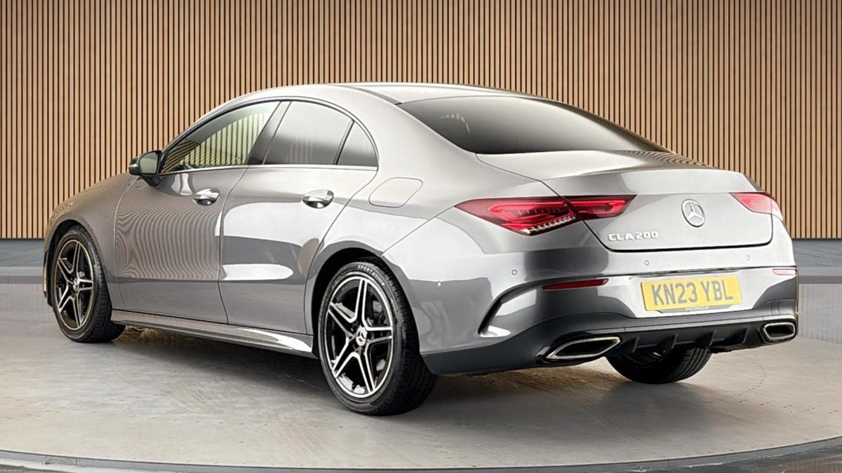 Mercedes-Benz CLA Image 2