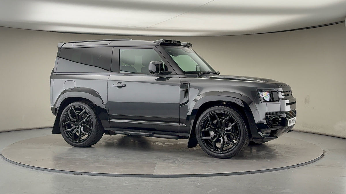 More views of Land Rover Defender 90