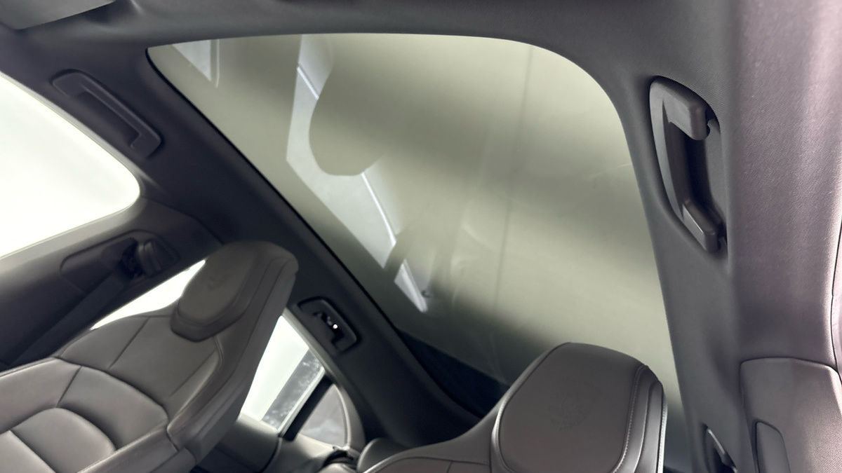 Porsche Taycan Image 6