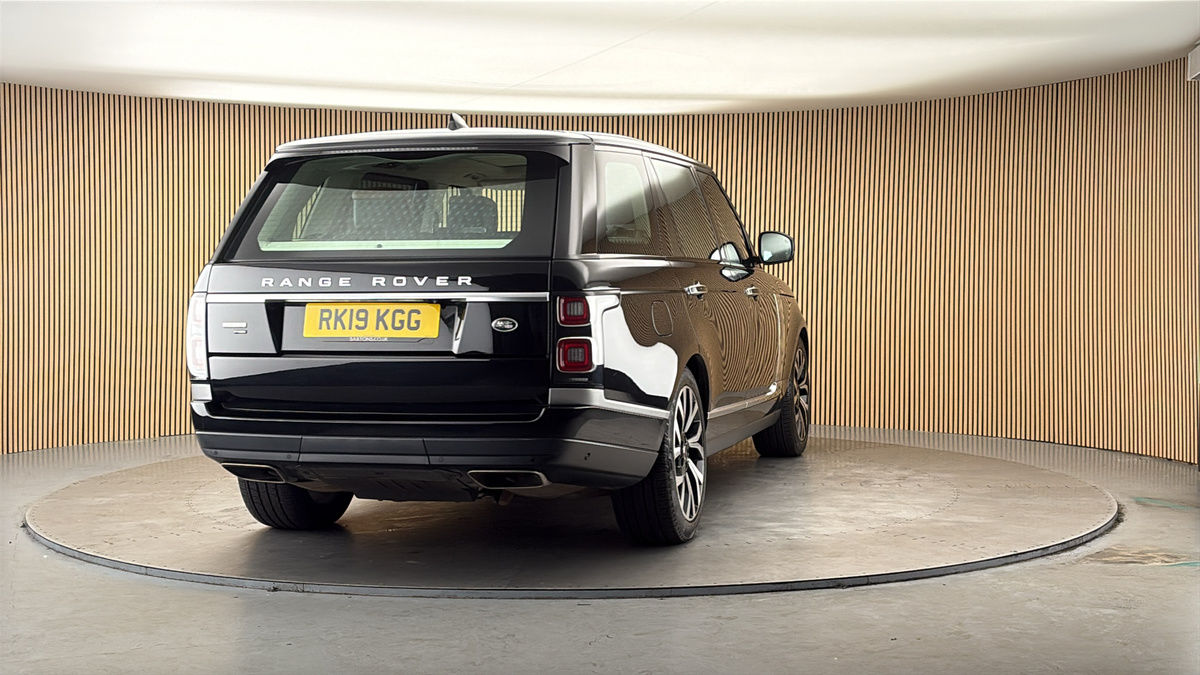 More views of Land Rover Range Rover