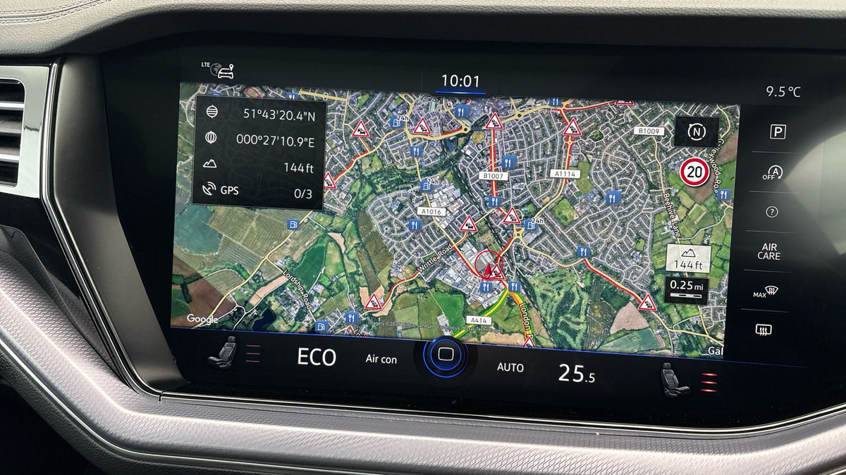 Volkswagen Touareg Image 17