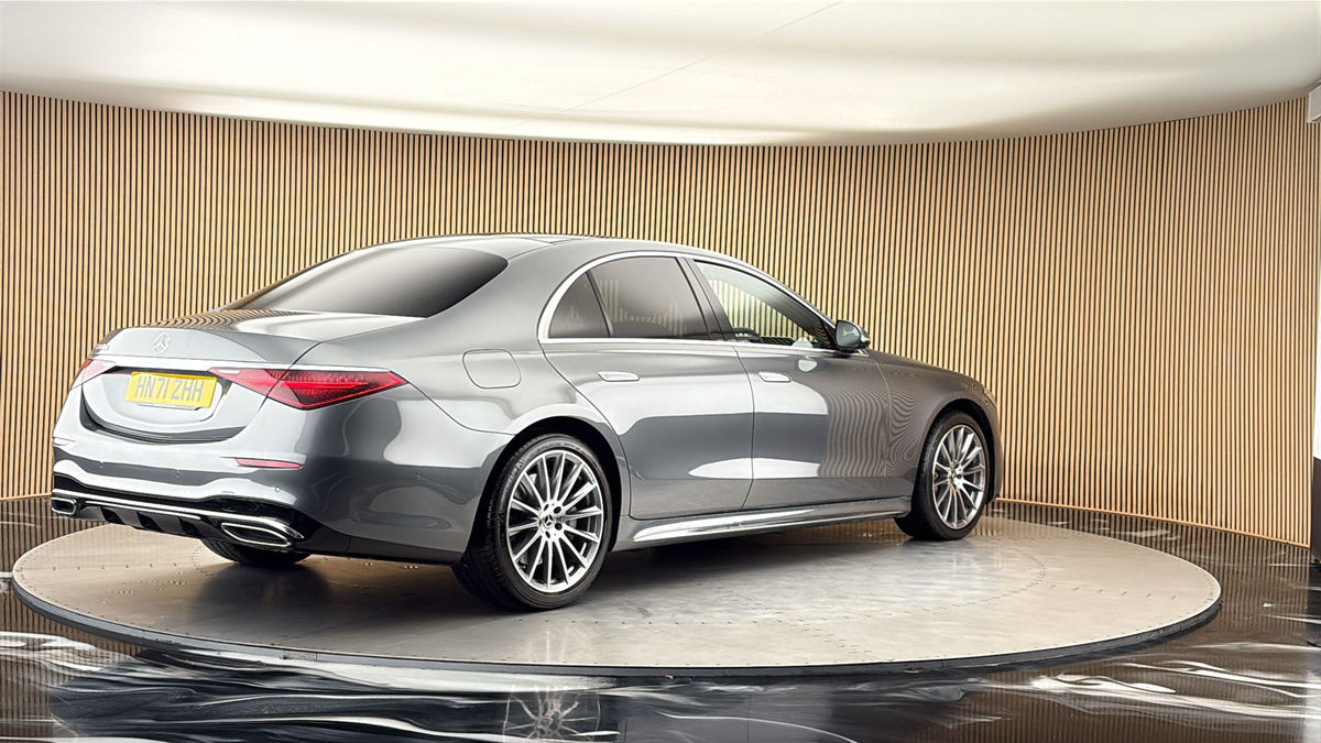 Mercedes-Benz S Class Image 21