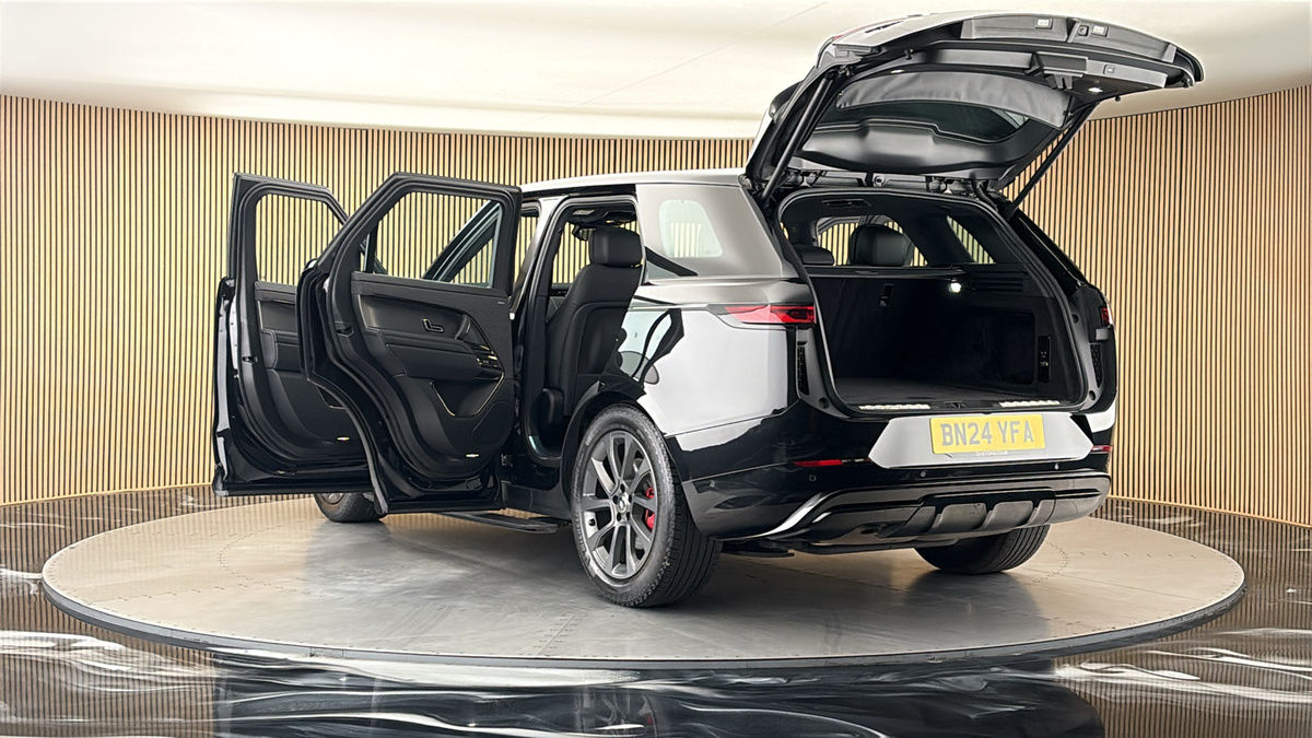 Land Rover Range Rover Sport Image 23