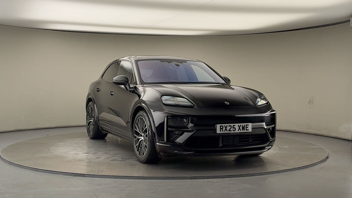 More views of Porsche Macan