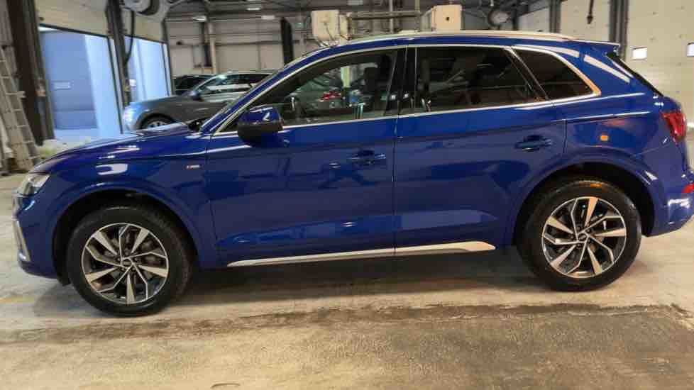 More views of Audi Q5