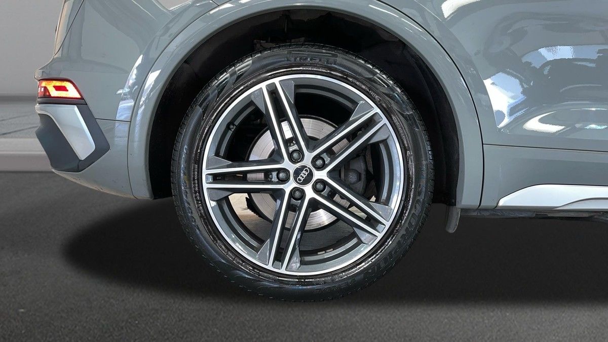 Audi SQ5 Image 10