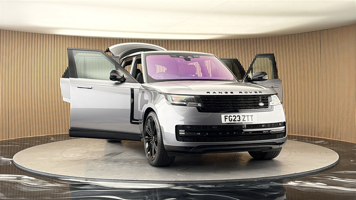 More views of Land Rover Range Rover