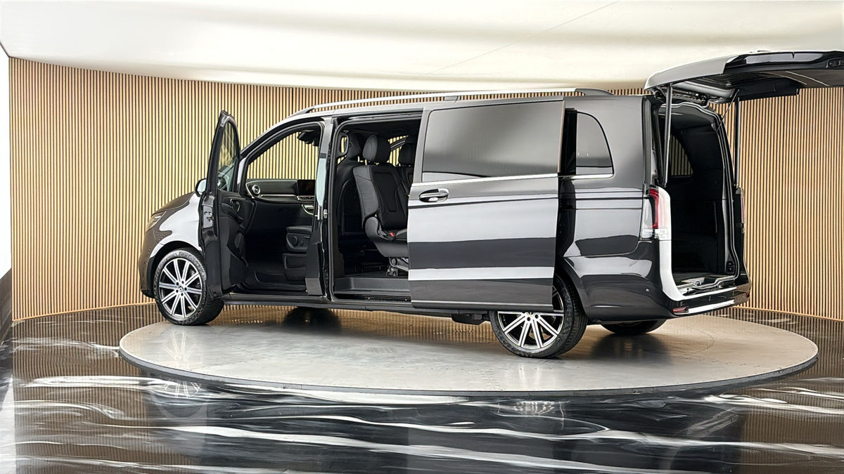 More views of Mercedes-Benz V Class