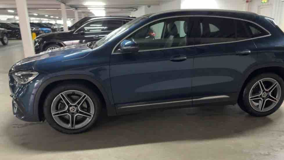 More views of Mercedes-Benz GLA