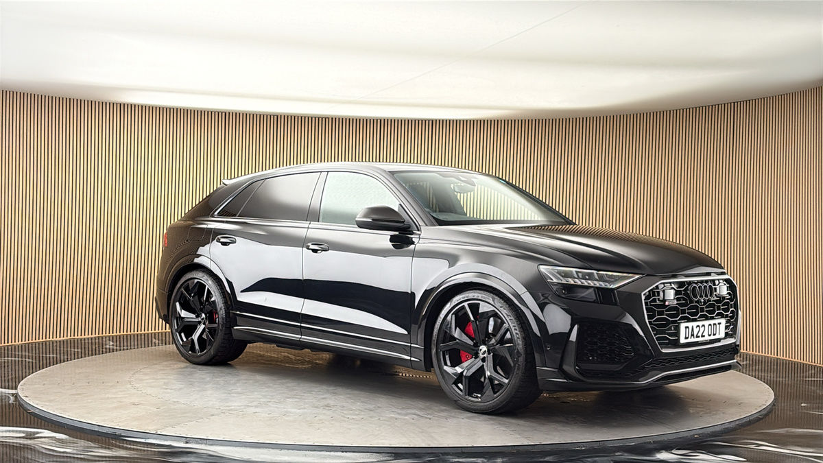 More views of Audi RSQ8