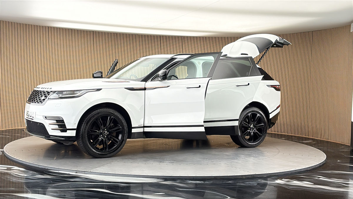 More views of Land Rover Range Rover Velar