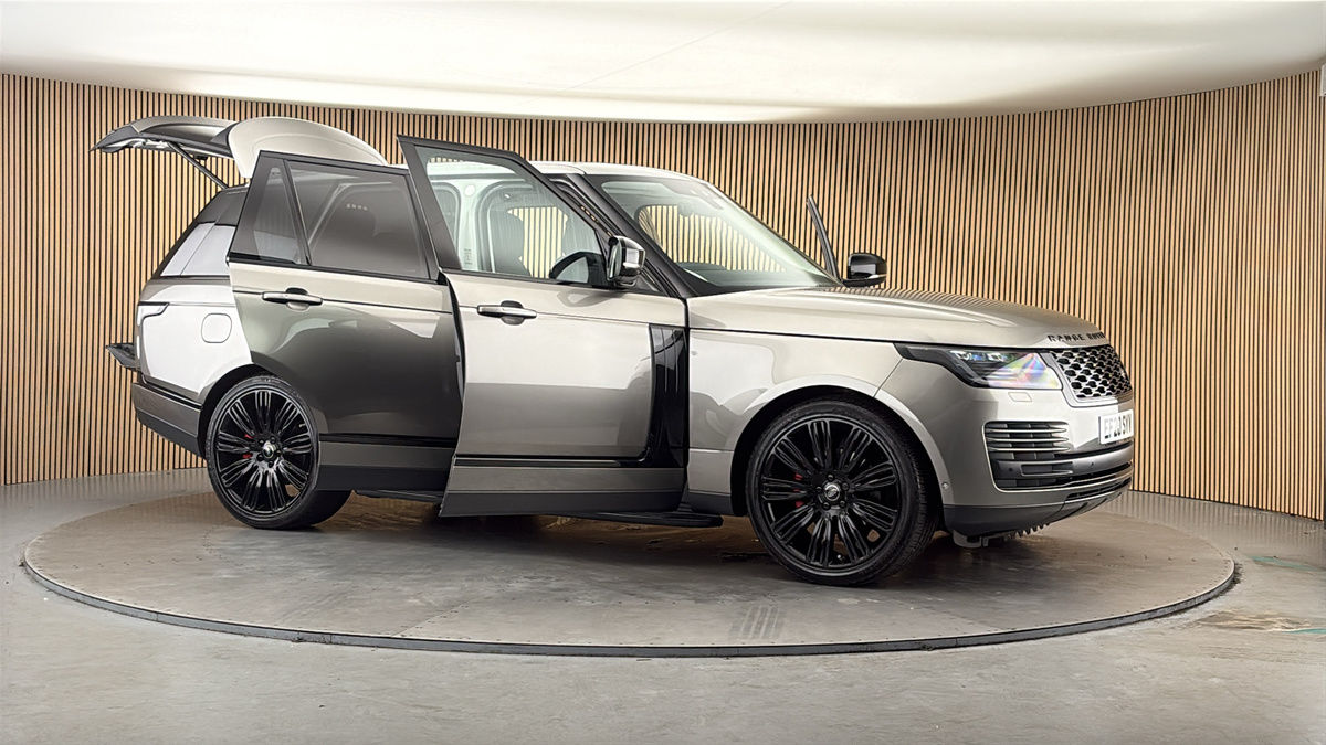 More views of Land Rover Range Rover