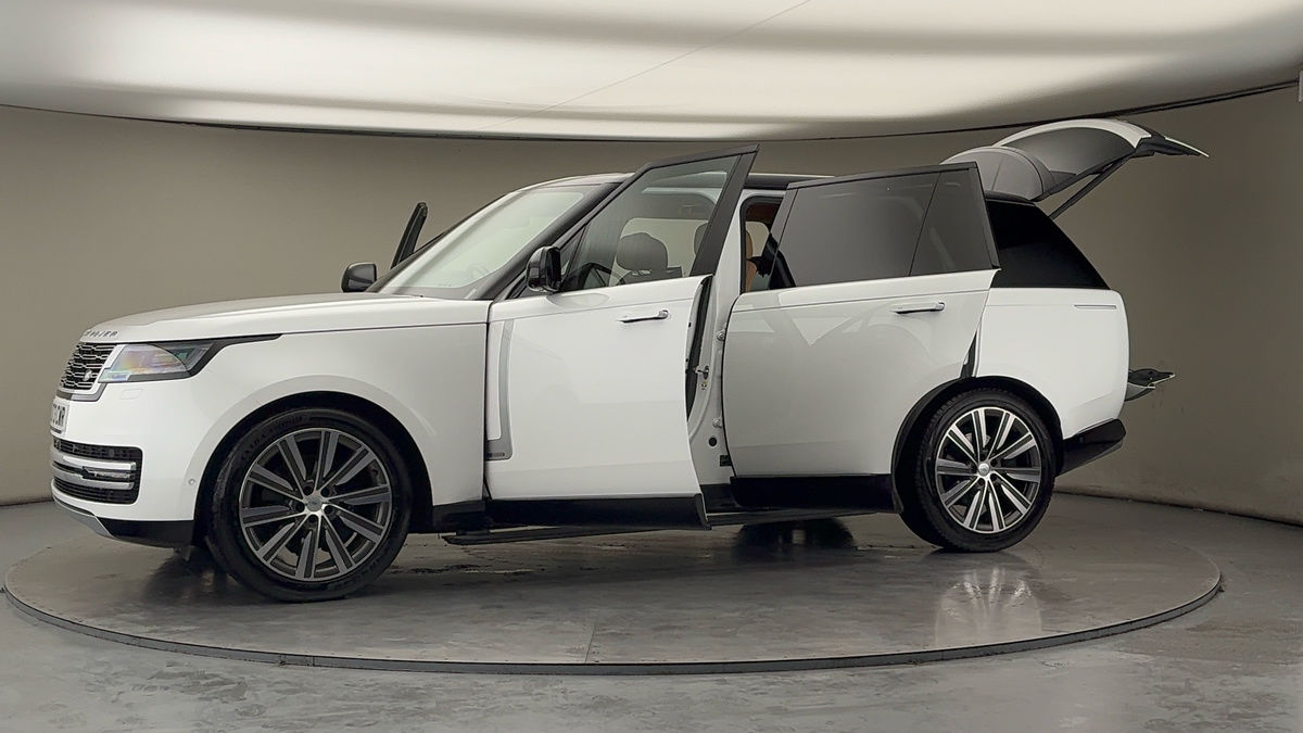 More views of Land Rover Range Rover