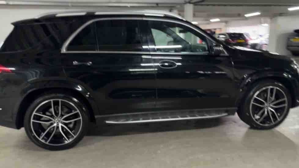 More views of Mercedes-Benz GLE