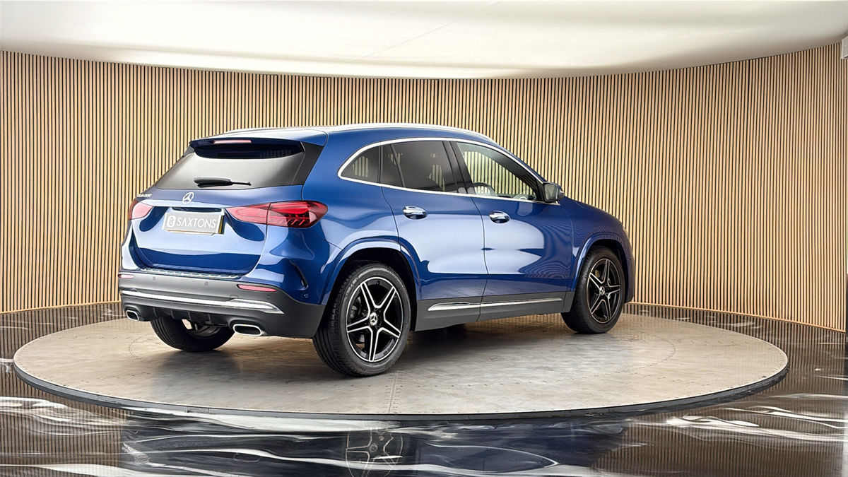 Mercedes-Benz GLA Image 21