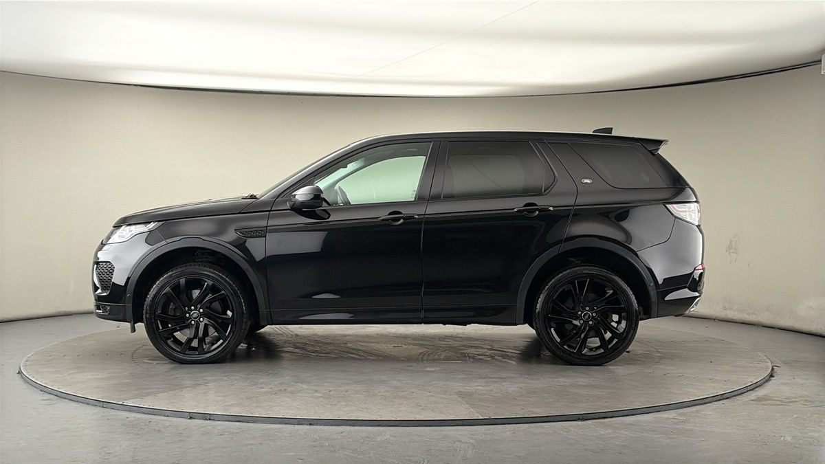 Land Rover Discovery Sport Image 15