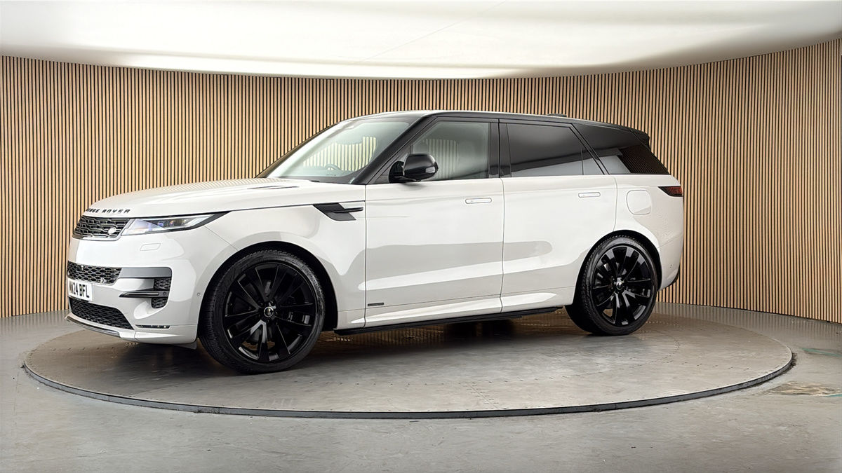 More views of Land Rover Range Rover Sport