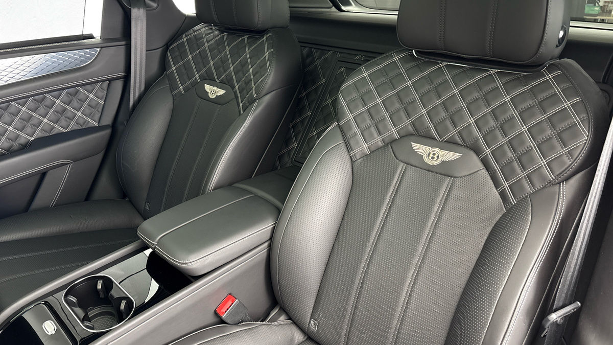 Bentley Bentayga Image 8