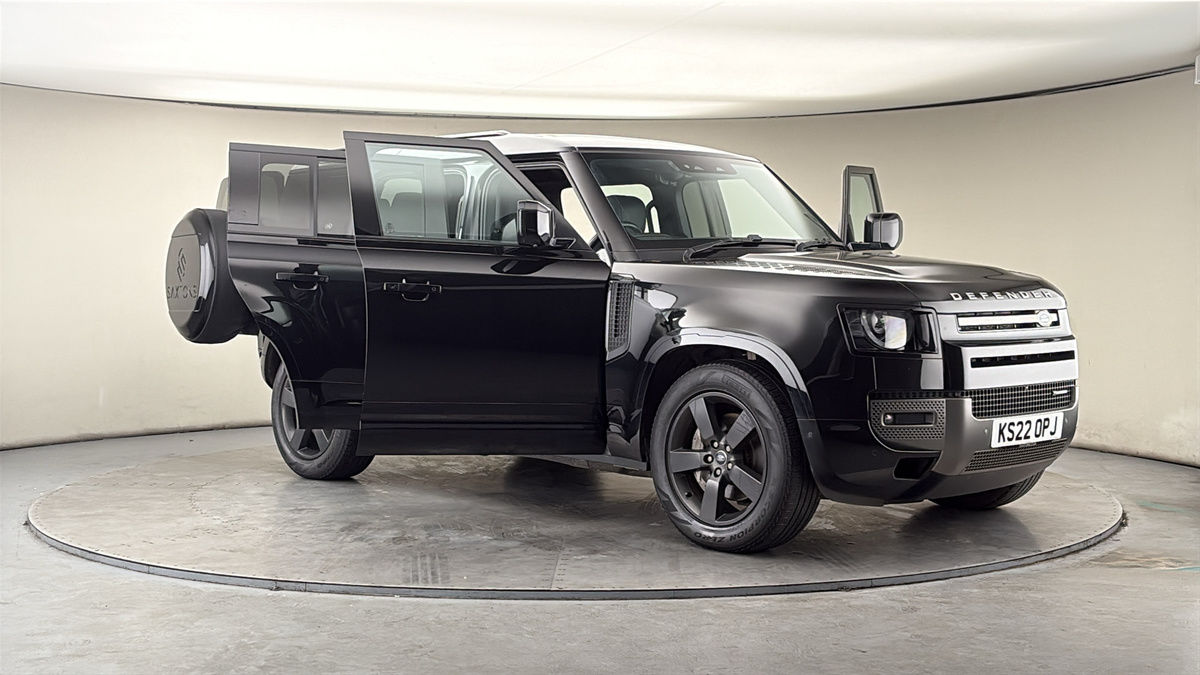More views of Land Rover Defender 110