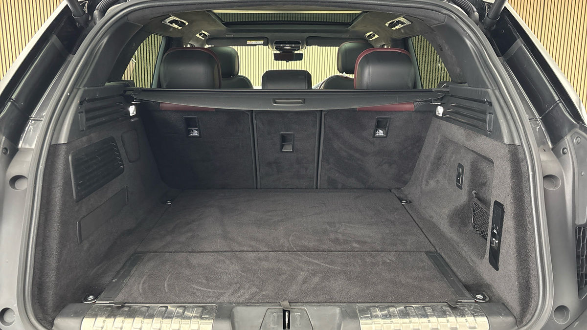 Land Rover Range Rover Sport Image 11