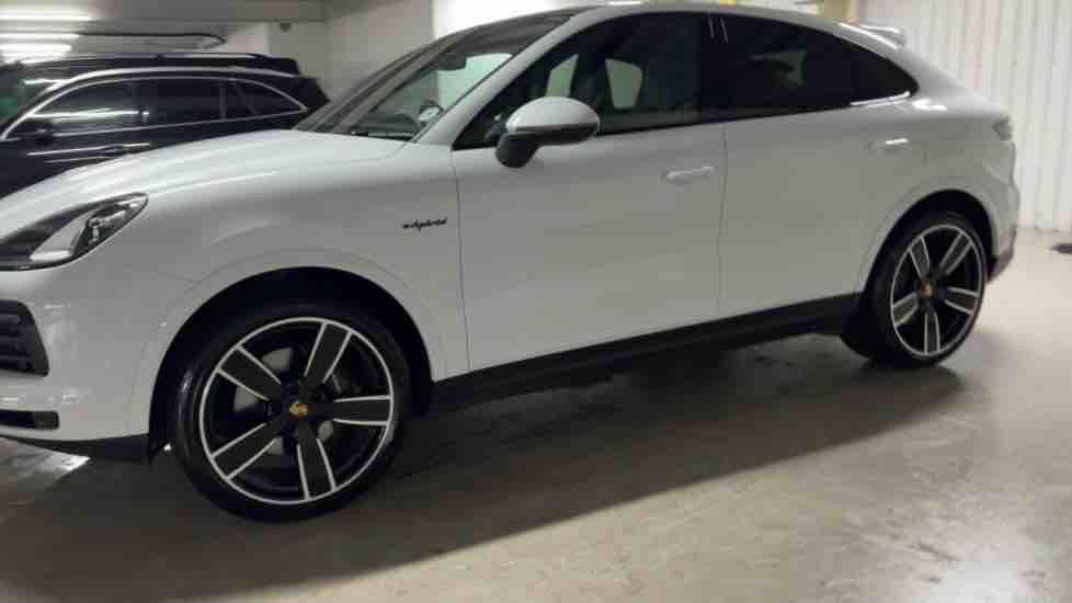 More views of Porsche Cayenne