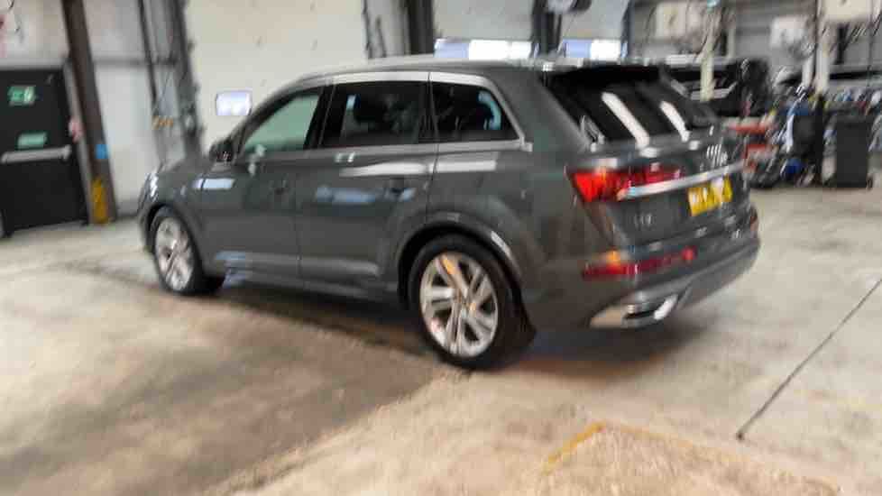 More views of Audi Q7
