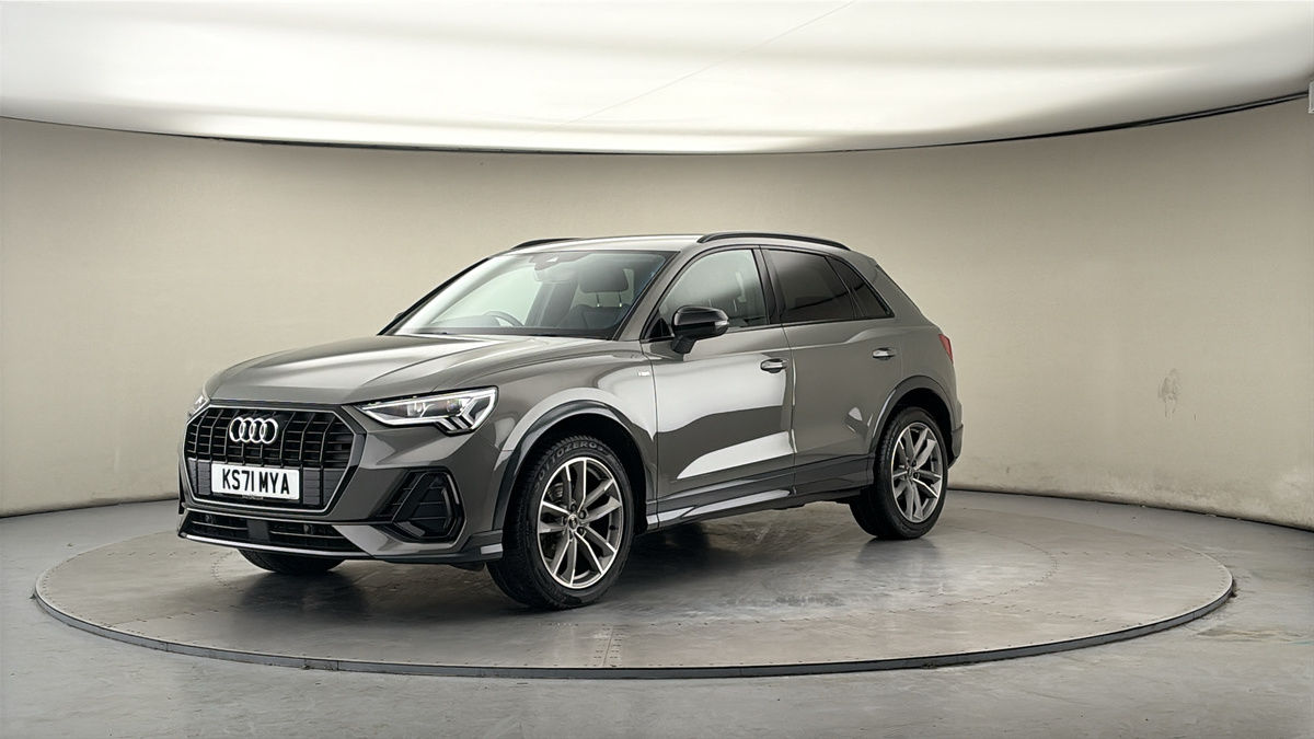 More views of Audi Q3